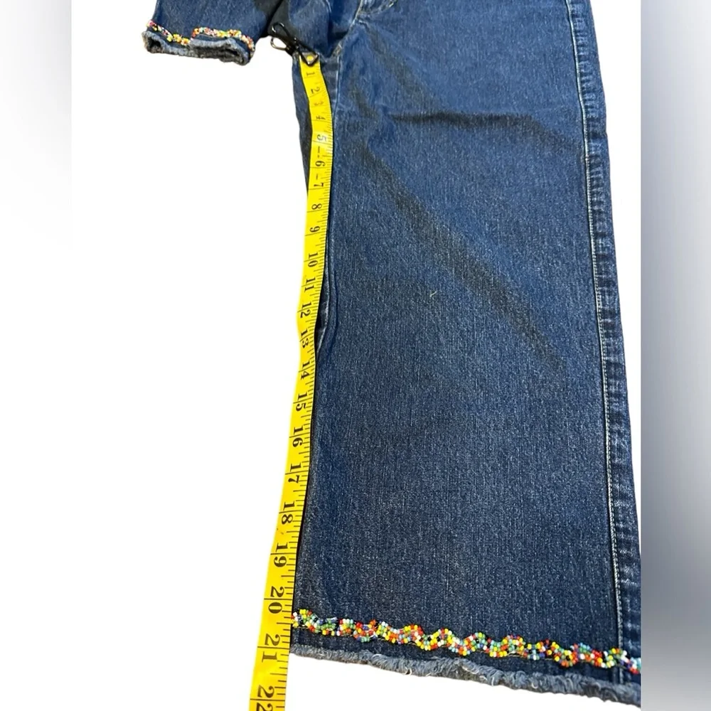 Liz Claiborne‎ LizWear size 10 Blue Capri Beaded Mid Rise Cotton Denim Jeans